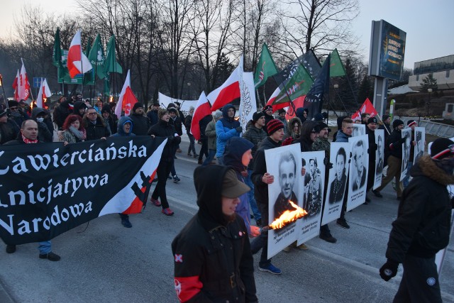 Marsz Pamięci Żołnierzy Wyklętych przeszedł w sobotę przez Katowice. Pochód zorganizowały Młodzież Wszechpolska i Ruch Narodowy