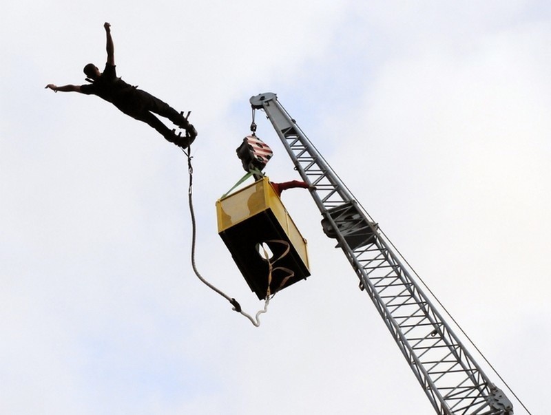 Skoki na bungee w rytmie rocka - takie rzeczy tylko na Seven Festival w Węgorzewie [zdjęcia]