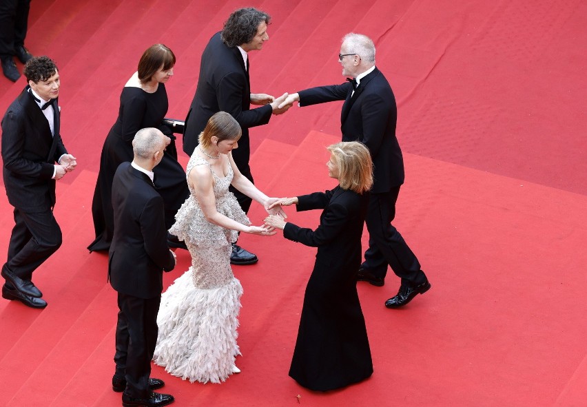 Twórcy "Strefy interesów" na czerwonym dywanie w Cannes