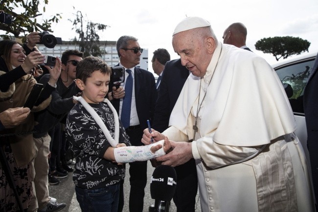 Franciszek potwierdził w rozmowie z dziennikarzami, że...