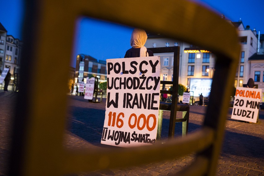 Happening KOD w Krakowie. Mówili o uchodźcach [ZDJĘCIA]