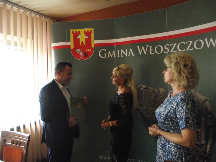 Iwona Gieroń pozostaje dyrektorem włoszczowskiej „Jedynki”. To będzie jej trzecia kadencja (ZDJĘCIA)