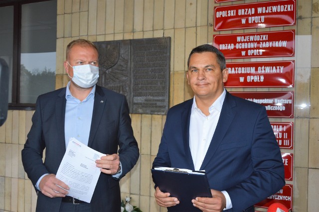 Witold Zembaczyński i Tomasz Kostuś obiecali w przyszłym tygodniu koniec kontroli i raport.
