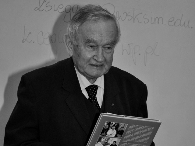 W latach 60 i 70 ub. wieku Stanisław Alexandrowicz należał do mocnej szkoły poznańskich lituanistów, stworzonej przez Henryka Łowmiańskiego, jeszcze przedwojennego profesora Uniwersytetu im. Stefana Batorego w Wilnie.