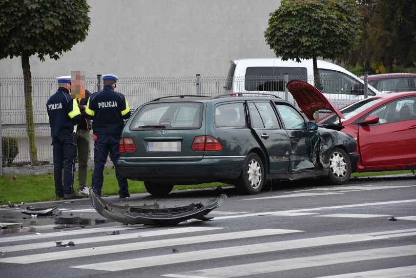 Wypadek na obwodnicy Grodziska

Zobacz zdjęcia -->