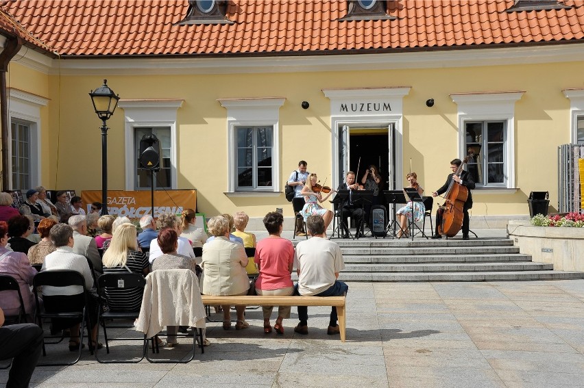 Nastrojowa muzyka akordeonowa zabrzmi w niedzielę (8...