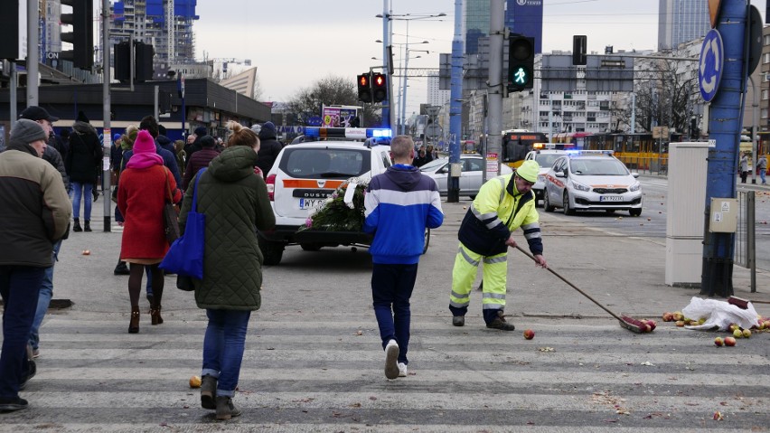 Protest rolników na placu Zawiszy