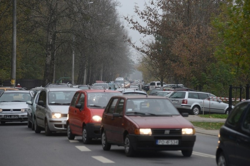 Dojazd na cmentarze 1 listopada w Poznaniu: Duże...