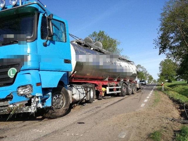 Wypadek między miejscowościami Brańsk a Mień. Cysterna zablokowała DK66