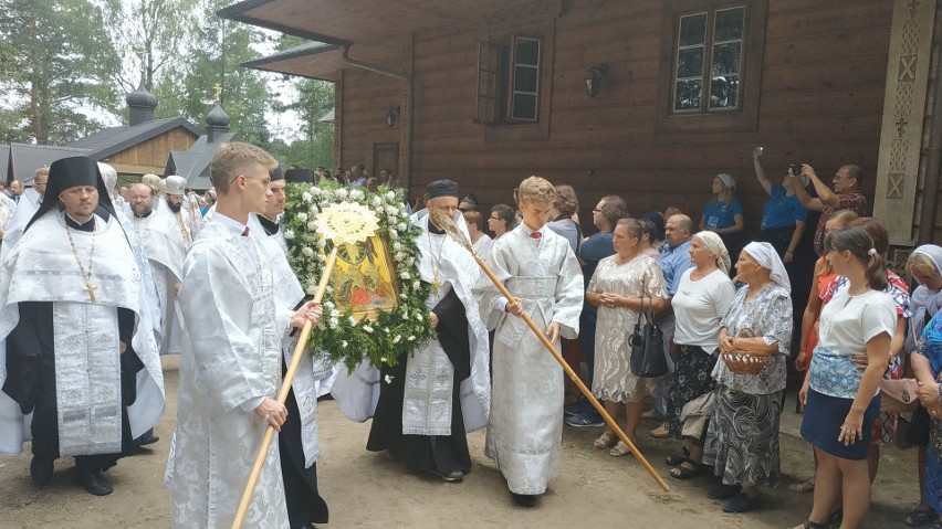 Grabarka 2018. Procesja na koniec święta Przemienienia...