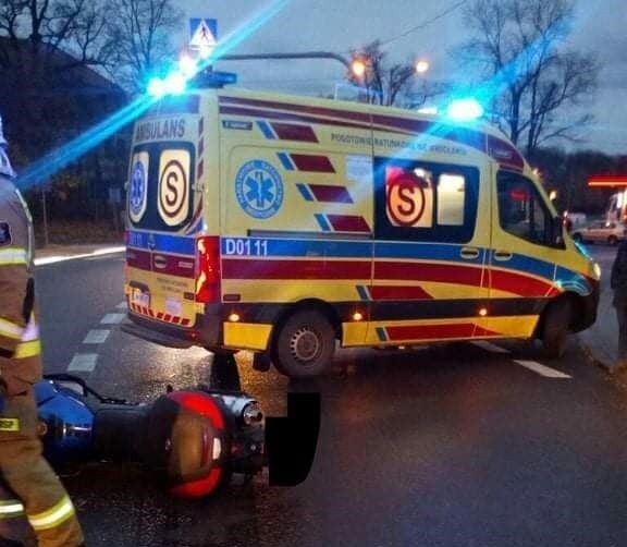 Wypadek w Gniechowicach. Motocyklista trafił do szpitala [ZDJĘCIA]