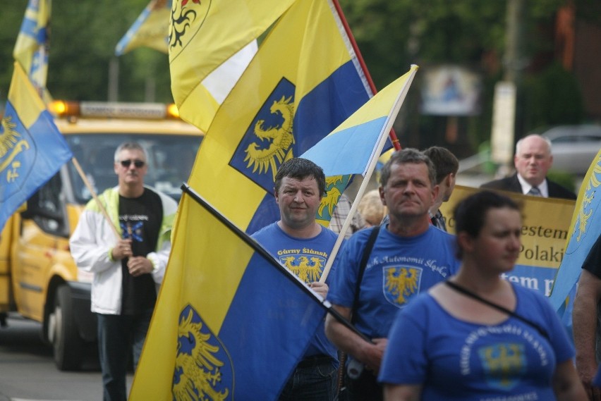 III Marsz Górnośląskiej Tożsamości 2013 w Mysłowicach [ZDJĘCIA] Śląsk ma się w sercu
