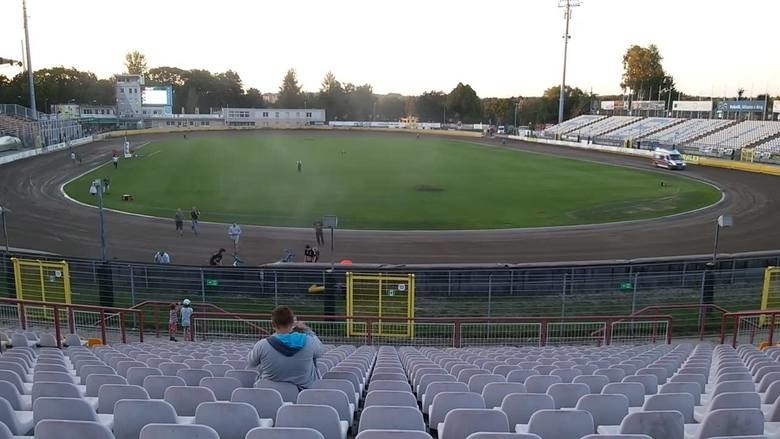 Wypadek żużlowy w Rybniku. Na torze zderzyli się Sebastian...