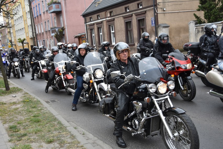 Imponująco wyglądał przejazd "Nadnoteckich Sokołów" przez...