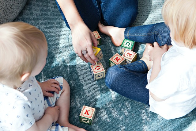 W większości przypadków przyczyną odmowy przyznania świadczenia „Mama 4 plus” jest przekroczenie dochodu zapewniającego niezbędne środki utrzymania.