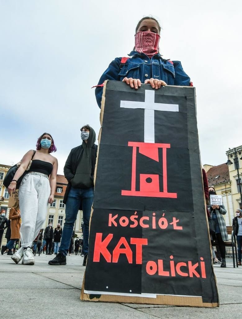 Od kilku dni w całej Polsce trwają protesty w związku z...