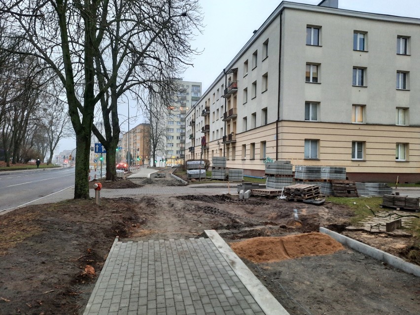 Budowa nowego chodnika i ścieżki rowerowej przy ul....