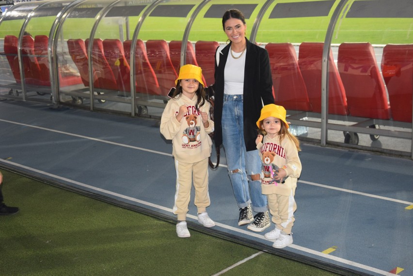 Kibice Radomiaka Radom zapełnili cały stadion. Byłeś na meczu Radomiak - Pogoń Szczecin znajdź się na zdjęciach!