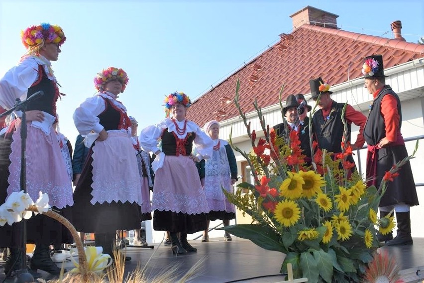 Dziękczynną mszę św. odprawił w Turzynie ks. prob. Zbigniew...