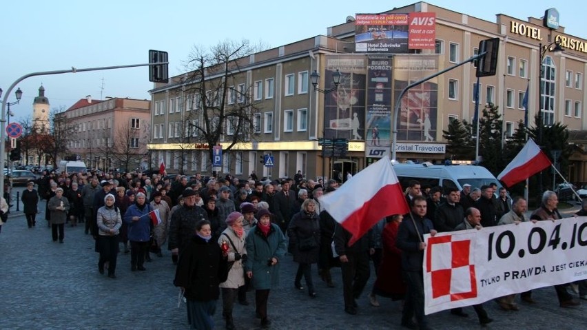 Marsz smoleński 2015 w Białymstoku