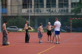 Nie chcesz się nudzić w wakacje? Zajęcia na boiskach z trenerami osiedlowymi w Łodzi. Bezpłatne, bez zapisów, przez całe wakacje