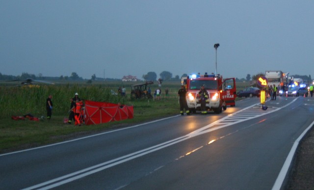 Tragiczny wypadek w Czarnowie, gm. Goworowo. Samochód osobowy zderzył się z motocyklem