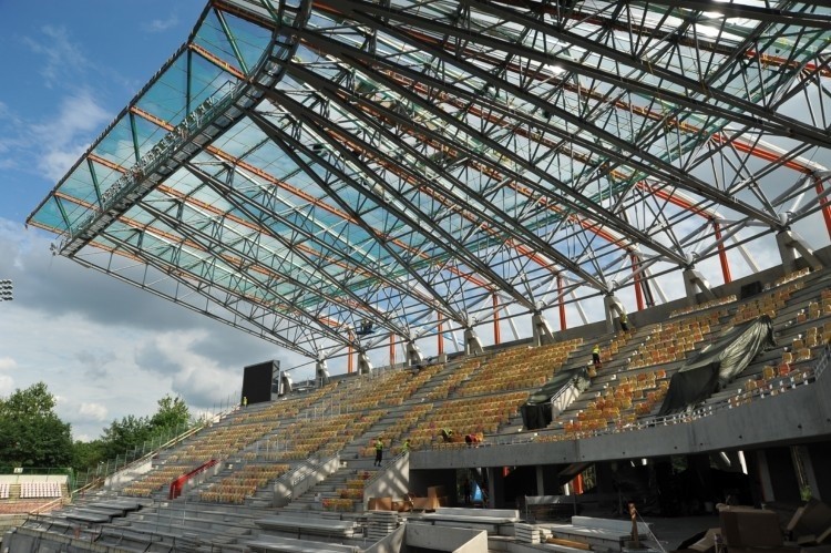 Stadion miejski. Na budowie trwa wyścig z czasem (zdjęcia)