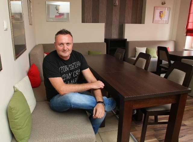 Dariusz Janik, współwłaściciel Tokaj Cafe, zaprasza do zmienionego lokalu już od poniedziałku.