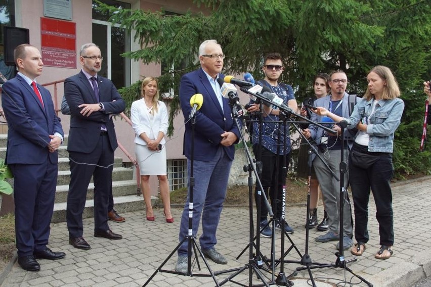 Konferencja ministra zdrowia Adama Niedzielskiego w...