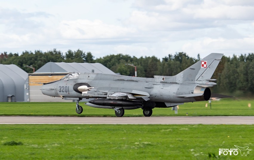 W Malborku polscy piloci ćwiczą z portugalskimi. Jest co oglądać na niebie - F-16, MiG-29, Su-22. Zobacz zdjęcia