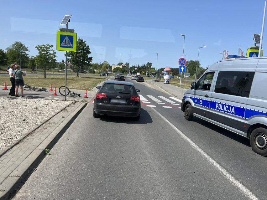 Nietrzeźwy kierowca BMW potrącił rowerzystę przejeżdżającego...