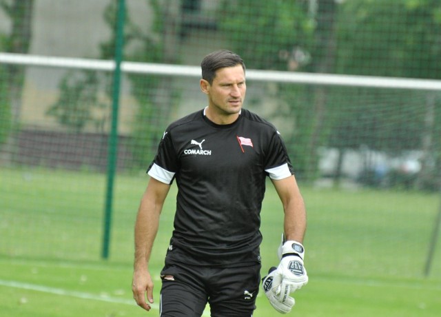 Marcin Cabaj ma 43 lata, w Cracovii w ekstraklasie zagrał 162 spotkania