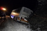 Autobus z dziećmi wjechał do rowu w pow. stalowowolskim