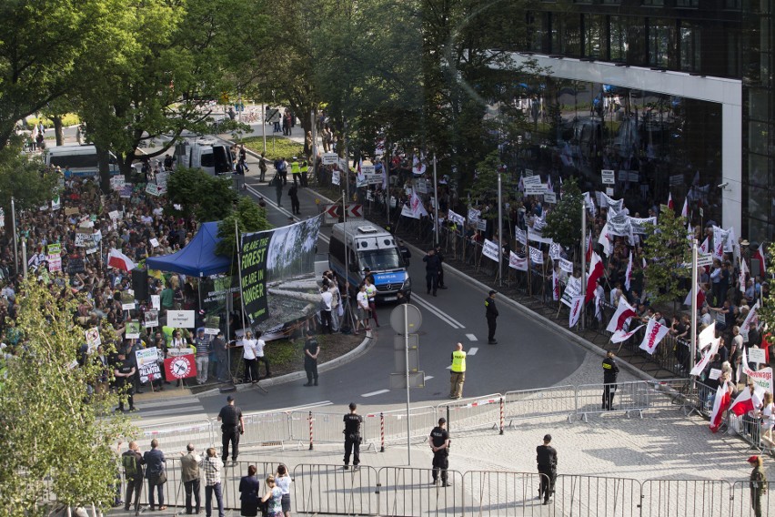 Sesja UNESCO odbyła się w cieniu protestów