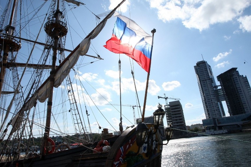 Operacja Żagle Gdyni 2014. Do portu wpłynął rosyjski żaglowiec Sedov [ZDJĘCIA, WIDEO] 