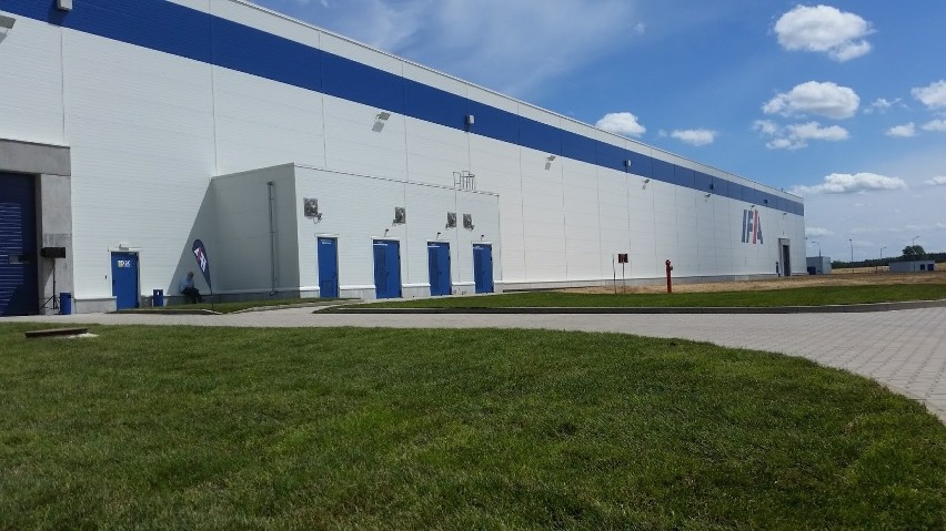 IFA otworzyła fabrykę w gminie Ujazd (powiat strzelecki).