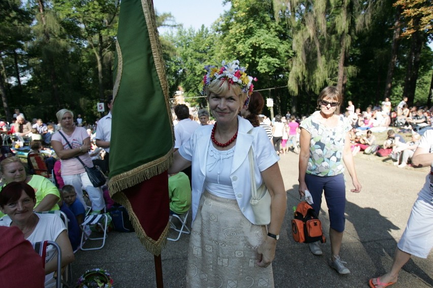 Pielgrzymka kobiet do Piekar Śląskich 2013