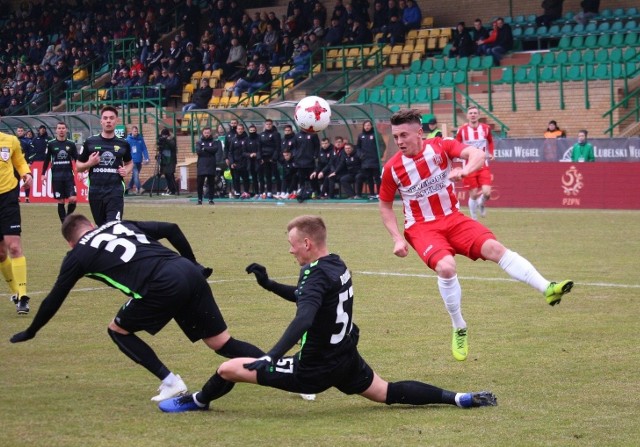 Na inaugurację Resovia przegrała 0:1 w Łęcznej. Trener zapowiada, że do Torunia jedzie po punkty.