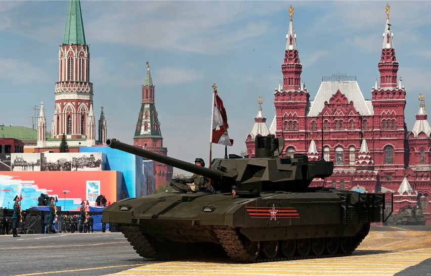 Czołg T-14 Armata na defiladzie