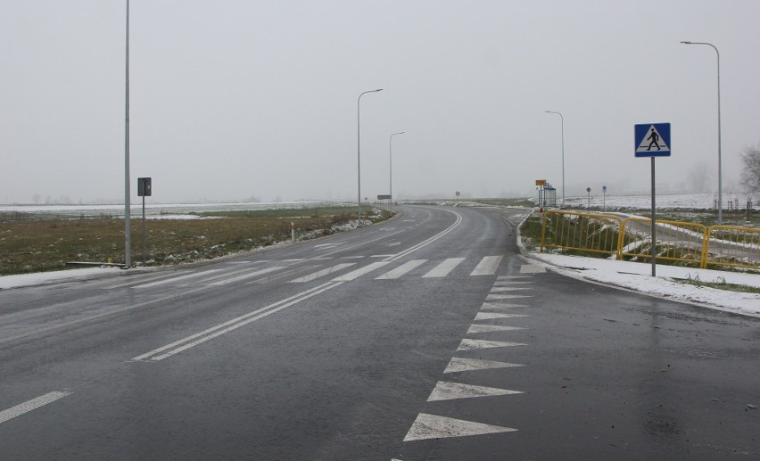 16 kilometrów przebudowanej trasy Łopuszno-Radoszyce oficjalnie oddane do użytku [ZDJĘCIA]