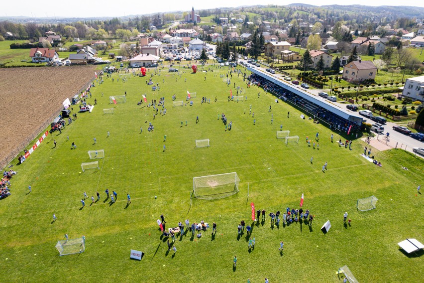 ORLEN Beniaminek Soccer Schools Liga na stadionie w Rogach.