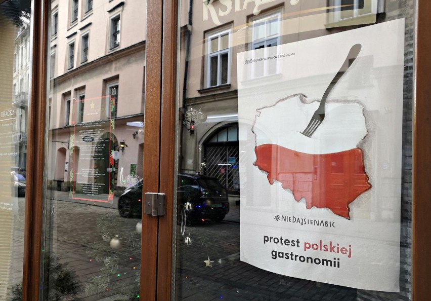 Kraków. Do 31 stycznia rząd przedłużył obowiązujące...