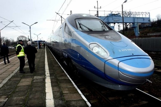 W nowym rozkładzie jazdy zabrakło miejsca dla Pendolino kończącego bieg w Kołobrzegu, a  miało być w Słupsku.