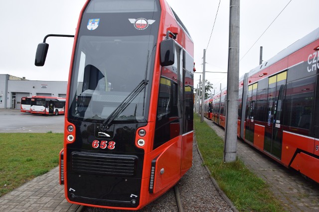 Do częstochowskiego MPK dotarło dziesięć nowoczesnych tramwajów twistZobacz kolejne zdjęcia. Przesuwaj zdjęcia w prawo - naciśnij strzałkę lub przycisk NASTĘPNE