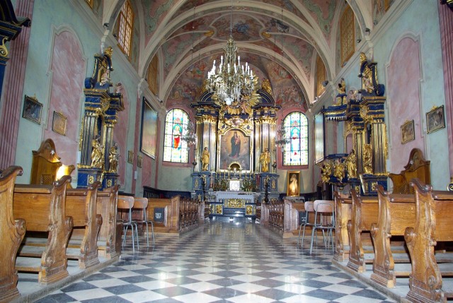 Przedstawiamy godziny mszy świętych w zabytkowych i najstarszych kościołach na Starym Mieście w Krakowie. Wśród nich znajdziemy kościoły w stylu gotyckim, barokowym i renesansowym.
