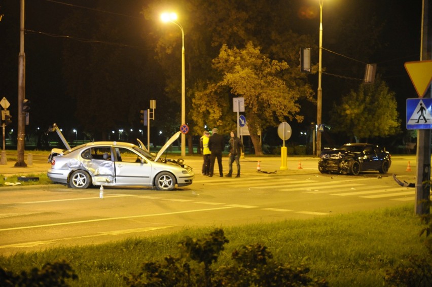 Wypadek na skrzyżowaniu Wernera i Mireckiego w Radomiu.
