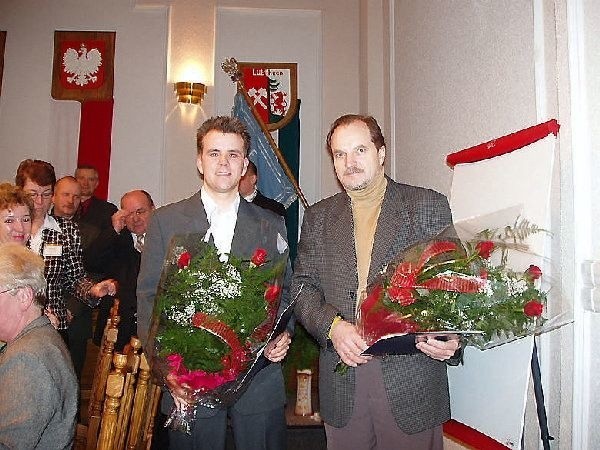 Laureaci nagrody burmistrza - Jacek Nitka (z  lewej) i Marek Zienkiewicz.