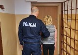 Okradła swoją koleżankę na kilkaset złotych. Wynajęła taksówkę i pojechała na zakupy