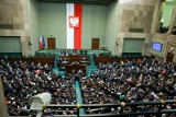 Sejm wznawia pierwsze posiedzenie X kadencji. Sprawdź, czym będą zajmować się posłowie