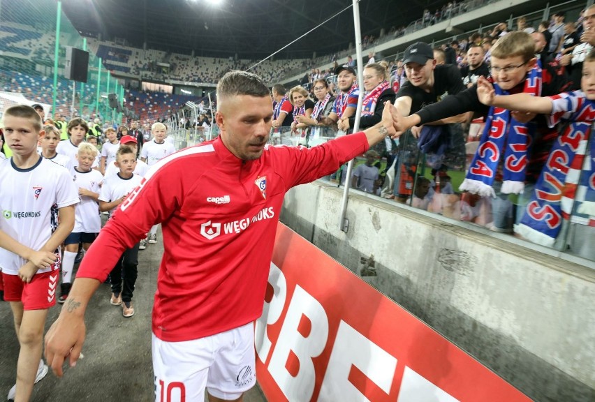 Lukas Podolski jest ostatnio w znakomitej formie....